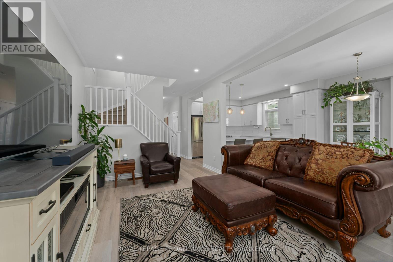 1606 Brookedayle Avenue, Kingston, Ontario  K7P 0S8 - Photo 11 - X12433724