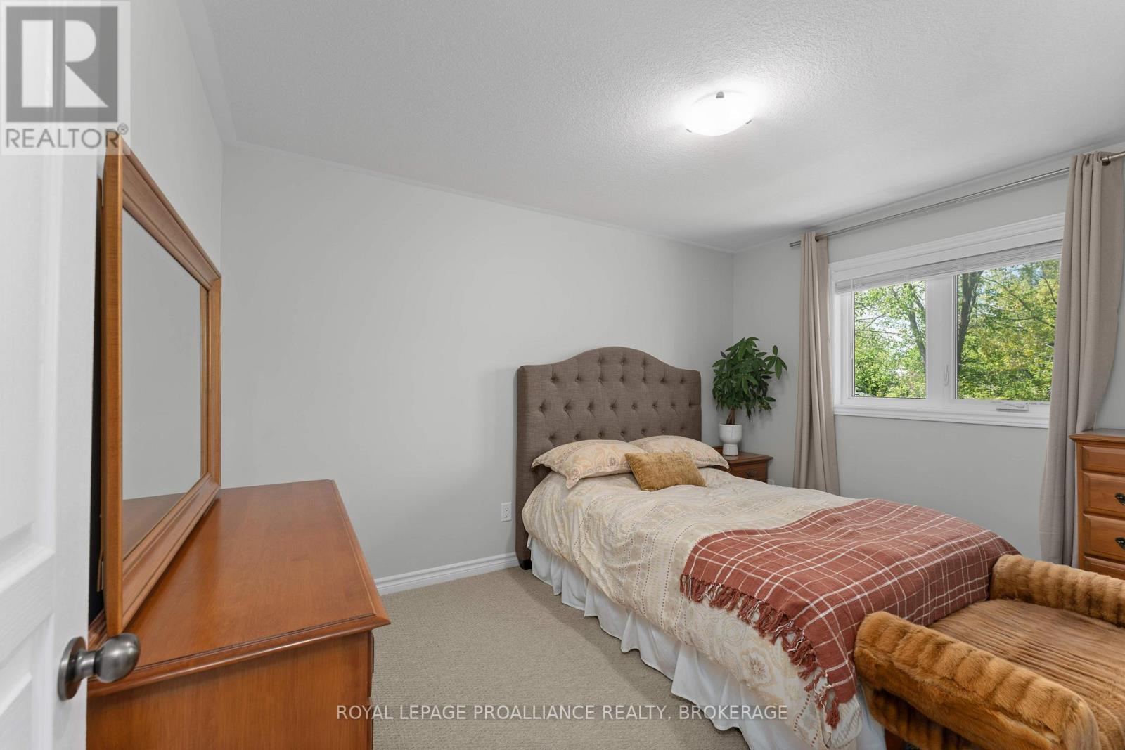 1606 Brookedayle Avenue, Kingston, Ontario  K7P 0S8 - Photo 33 - X12433724