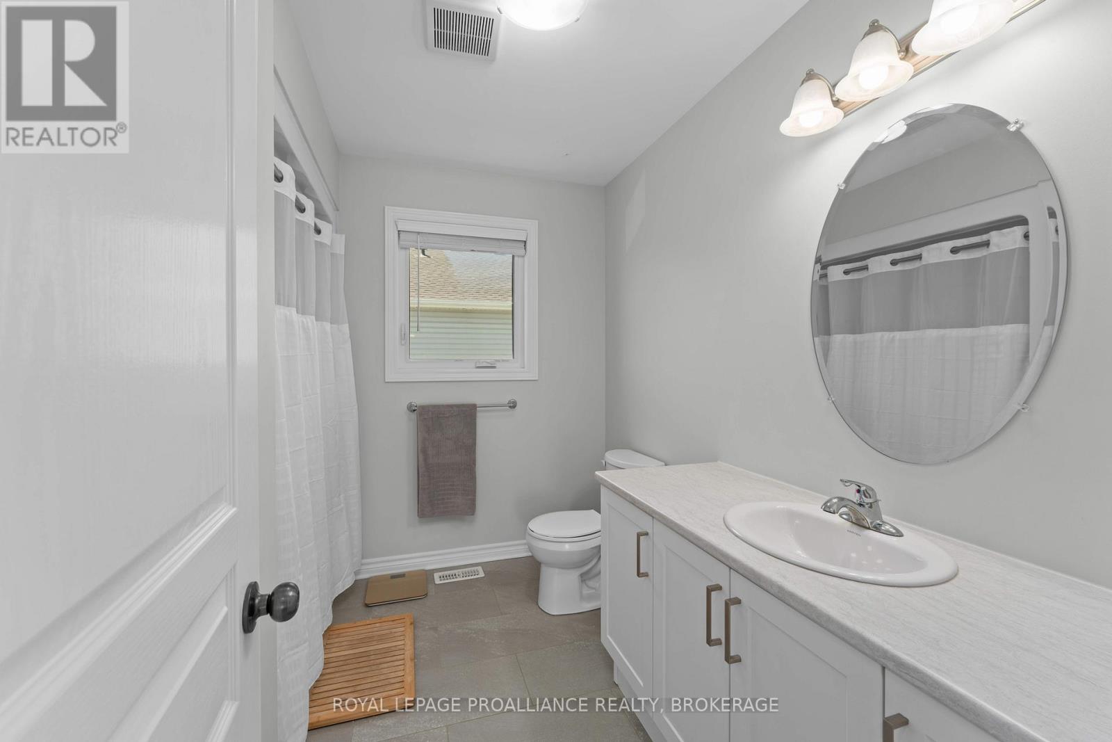 1606 Brookedayle Avenue, Kingston, Ontario  K7P 0S8 - Photo 35 - X12433724