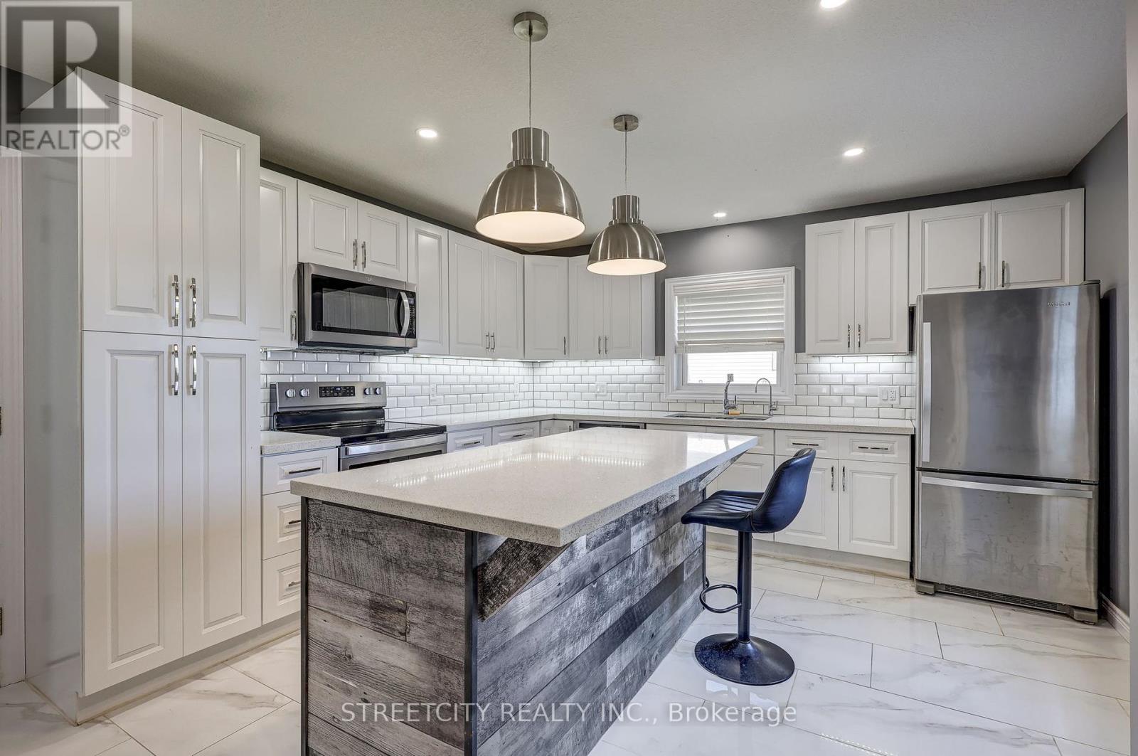 276 Marsh Line, Dutton/dunwich (Dutton), Ontario  N0L 1J0 - Photo 11 - X12433725