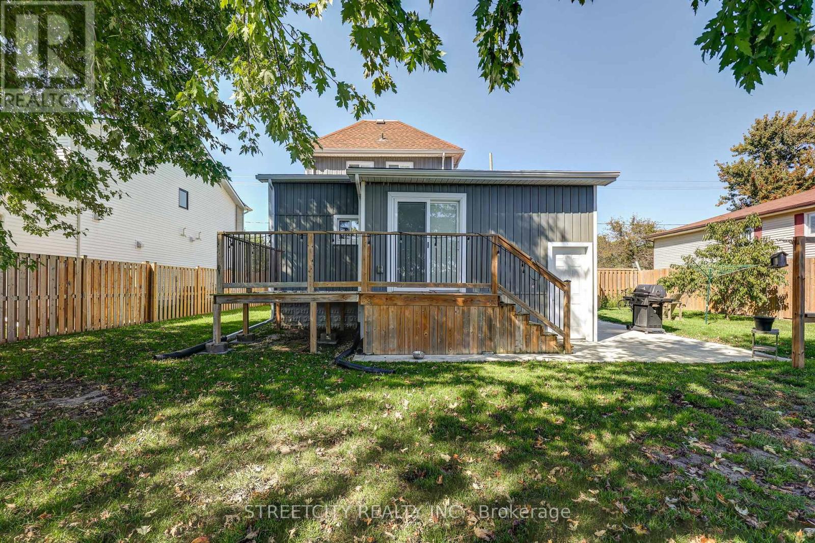 276 Marsh Line, Dutton/dunwich (Dutton), Ontario  N0L 1J0 - Photo 47 - X12433725