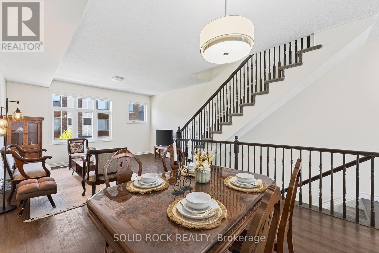 520 Ozawa Private, Ottawa, Ontario  K1K 4Z8 - Photo 25 - X12433715