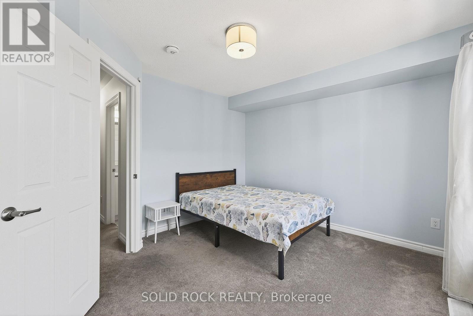 520 Ozawa Private, Ottawa, Ontario  K1K 4Z8 - Photo 37 - X12433715