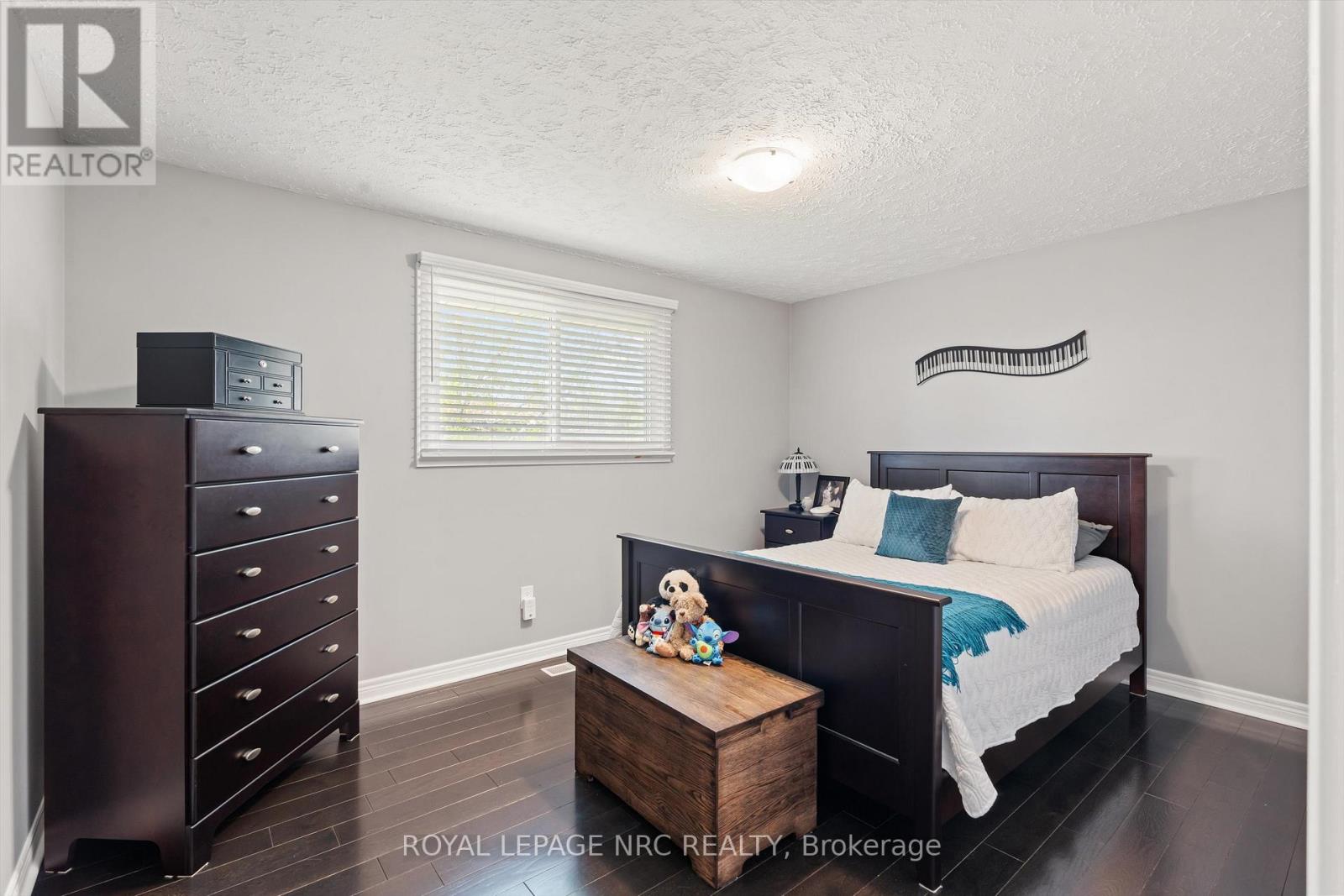 6237 Delta Drive, Niagara Falls (West Wood), Ontario  L2H 2H5 - Photo 13 - X12433729