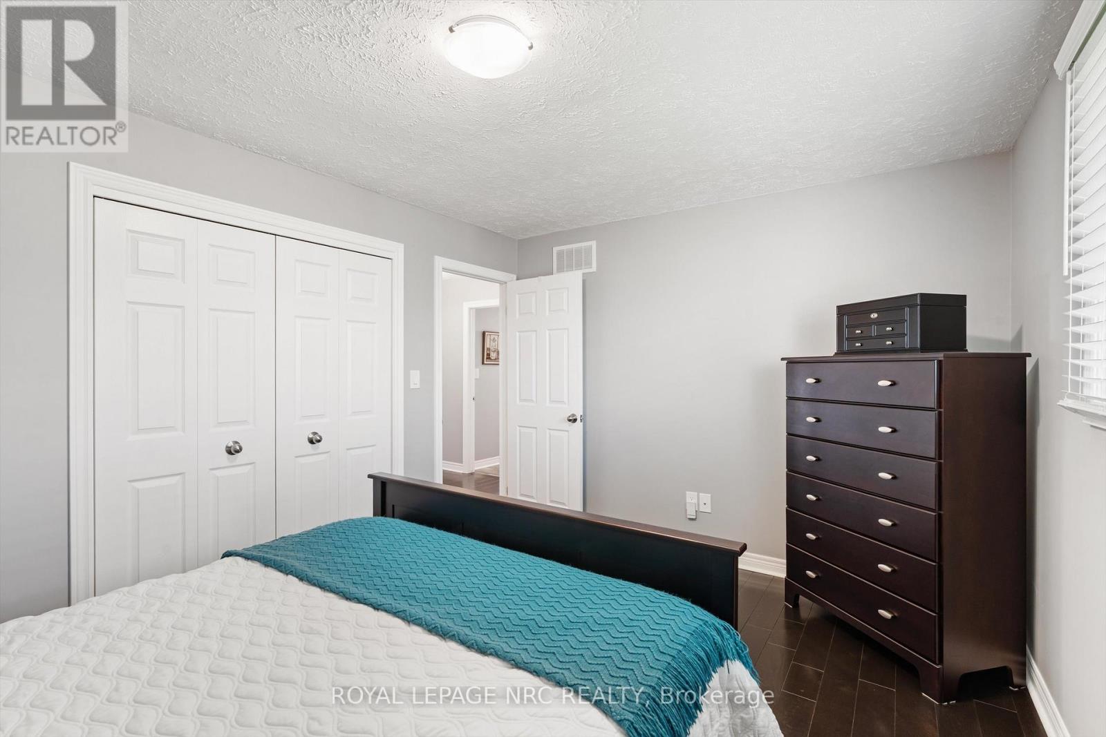 6237 Delta Drive, Niagara Falls (West Wood), Ontario  L2H 2H5 - Photo 14 - X12433729