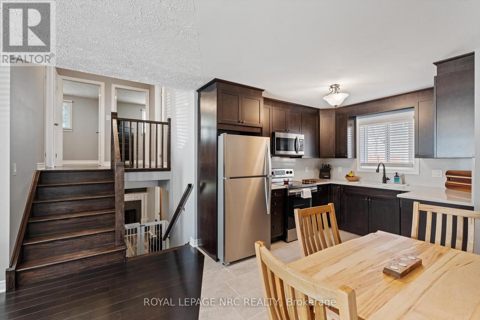 6237 Delta Drive, Niagara Falls (West Wood), Ontario  L2H 2H5 - Photo 8 - X12433729
