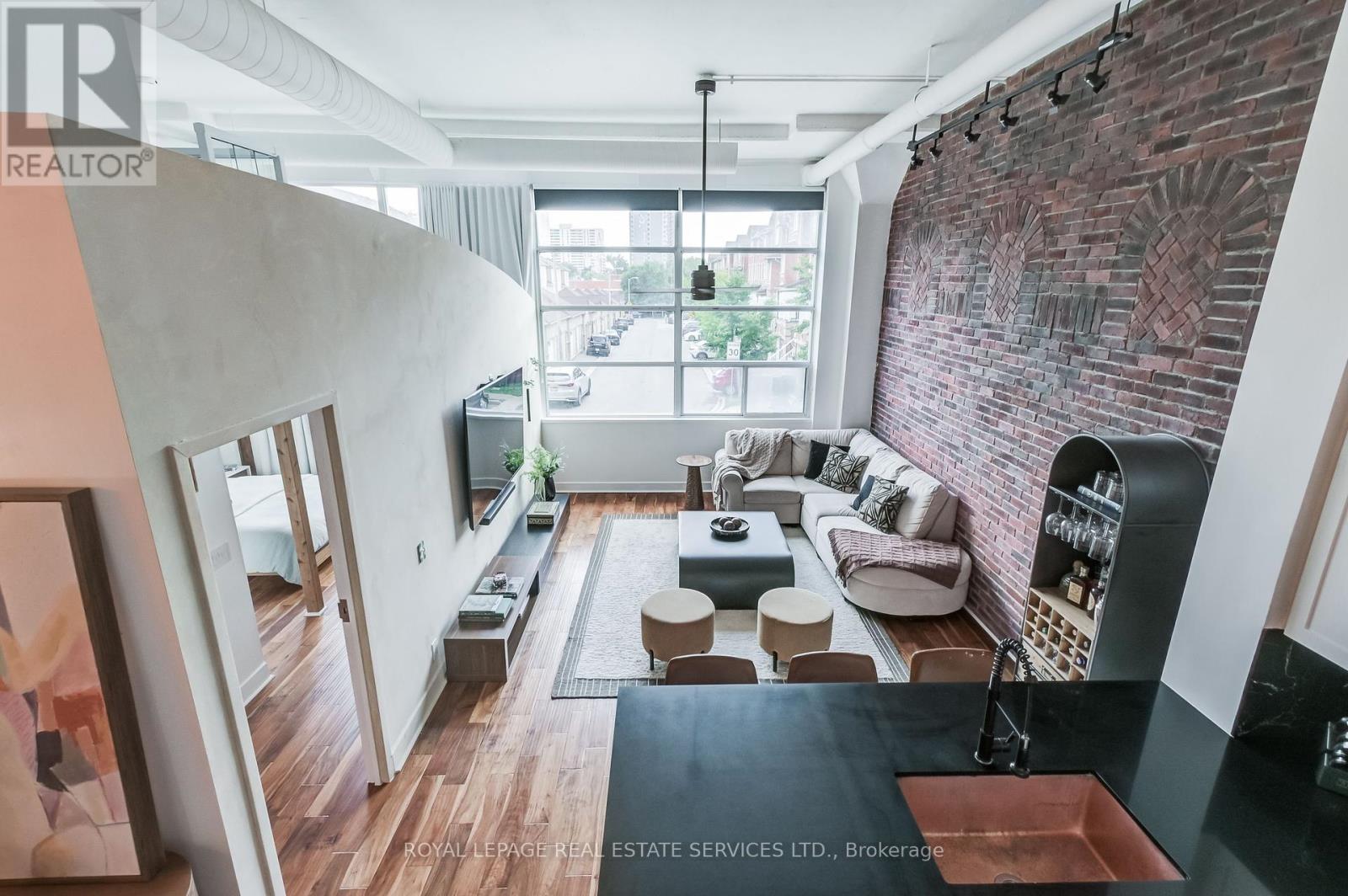 126 - 1001 Roselawn Avenue, Toronto, Ontario  M6B 4M4 - Photo 18 - W12433158