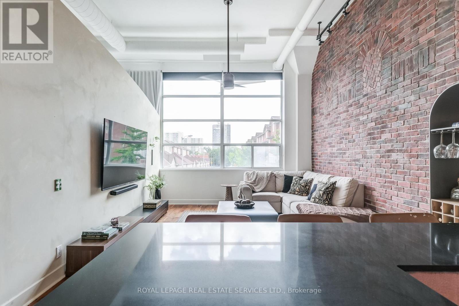 126 - 1001 Roselawn Avenue, Toronto, Ontario  M6B 4M4 - Photo 13 - W12433158
