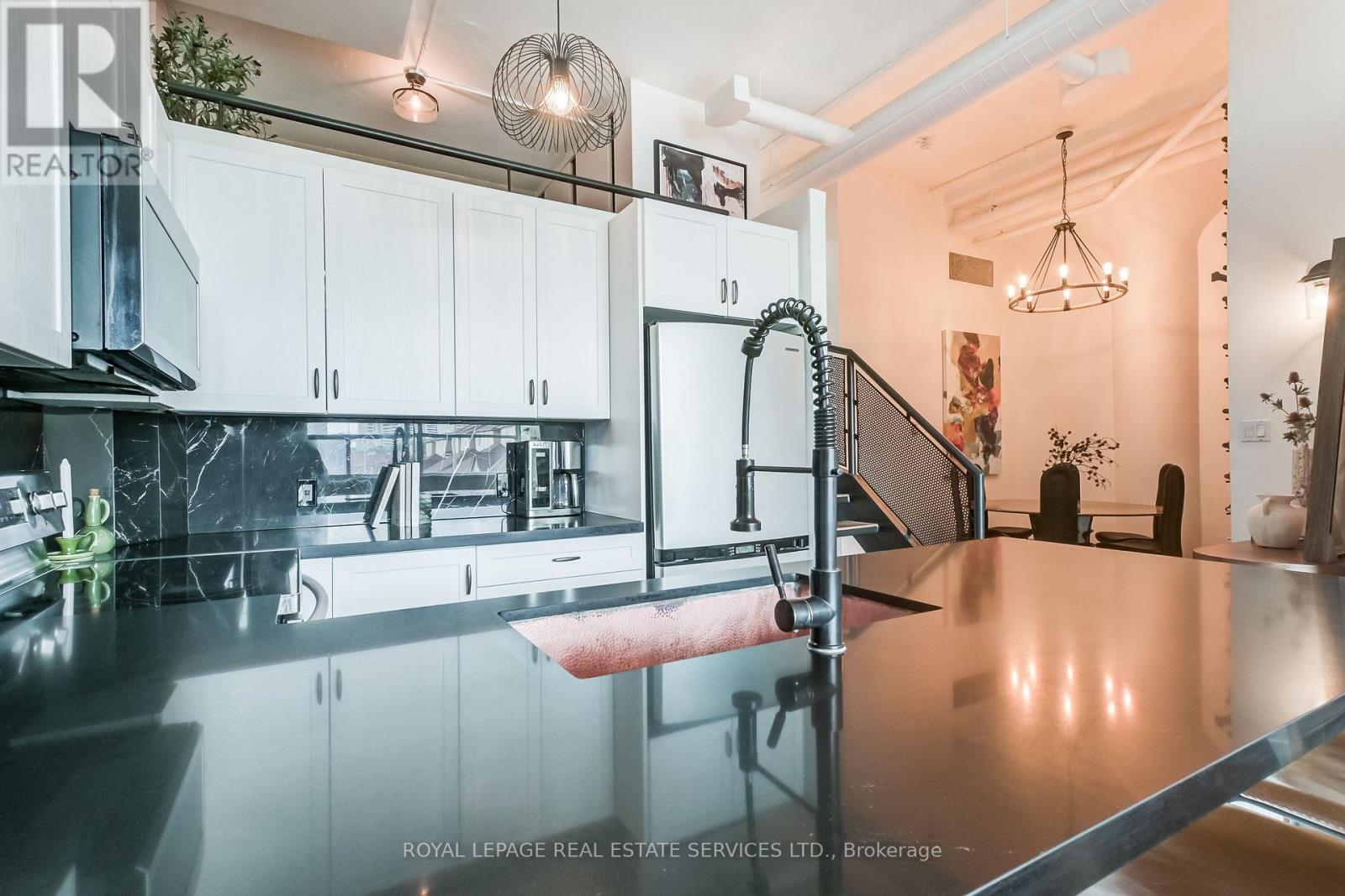 126 - 1001 Roselawn Avenue, Toronto, Ontario  M6B 4M4 - Photo 7 - W12433158