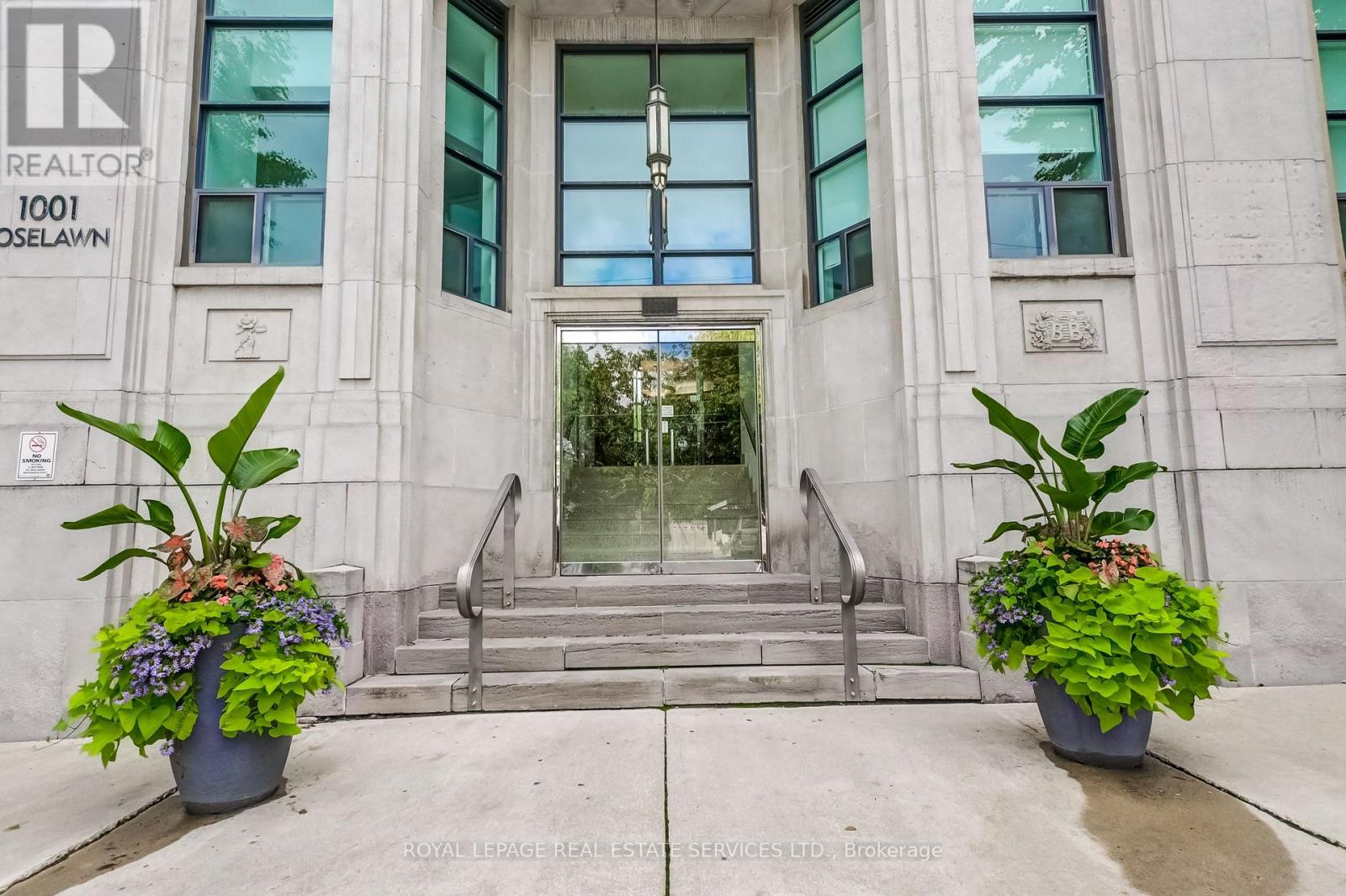 126 - 1001 Roselawn Avenue, Toronto, Ontario  M6B 4M4 - Photo 32 - W12433158