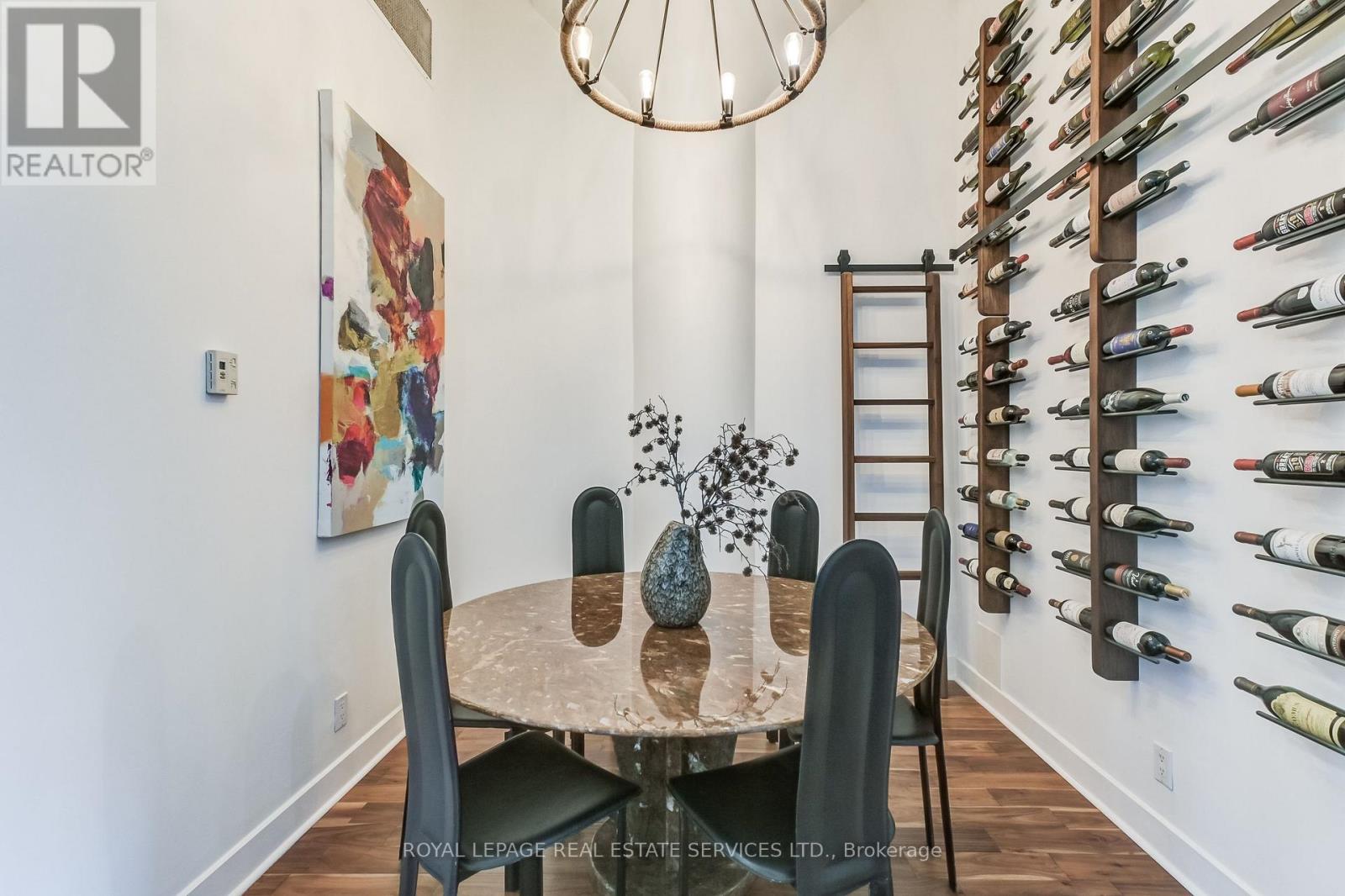 126 - 1001 Roselawn Avenue, Toronto, Ontario  M6B 4M4 - Photo 4 - W12433158