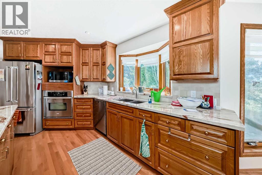 52 Scenic Ridge Place Nw, Calgary, Alberta  T3L 1V3 - Photo 8 - A2259428