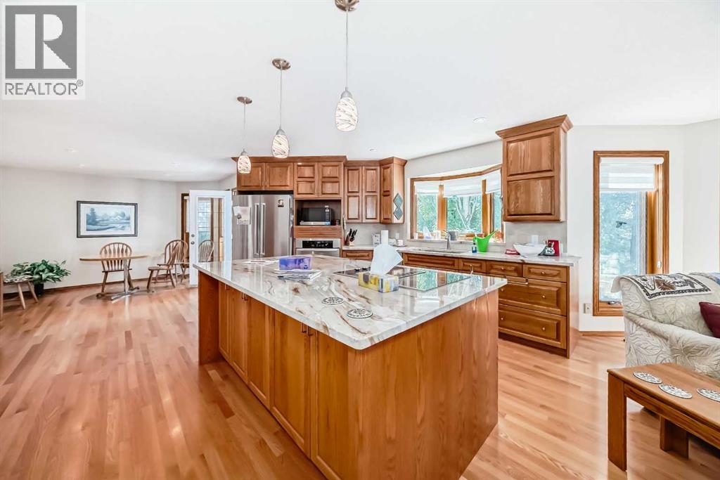 52 Scenic Ridge Place Nw, Calgary, Alberta  T3L 1V3 - Photo 6 - A2259428
