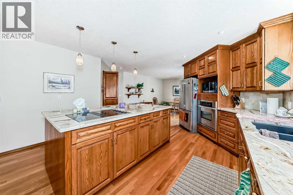 52 Scenic Ridge Place Nw, Calgary, Alberta  T3L 1V3 - Photo 7 - A2259428
