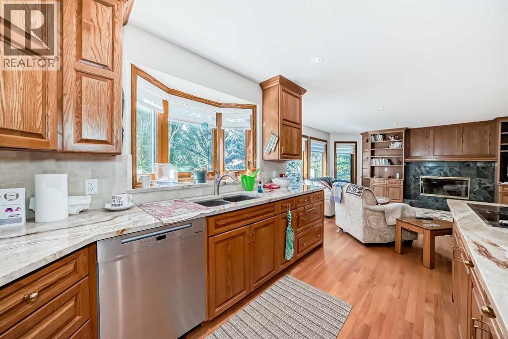 52 Scenic Ridge Place Nw, Calgary, Alberta  T3L 1V3 - Photo 9 - A2259428