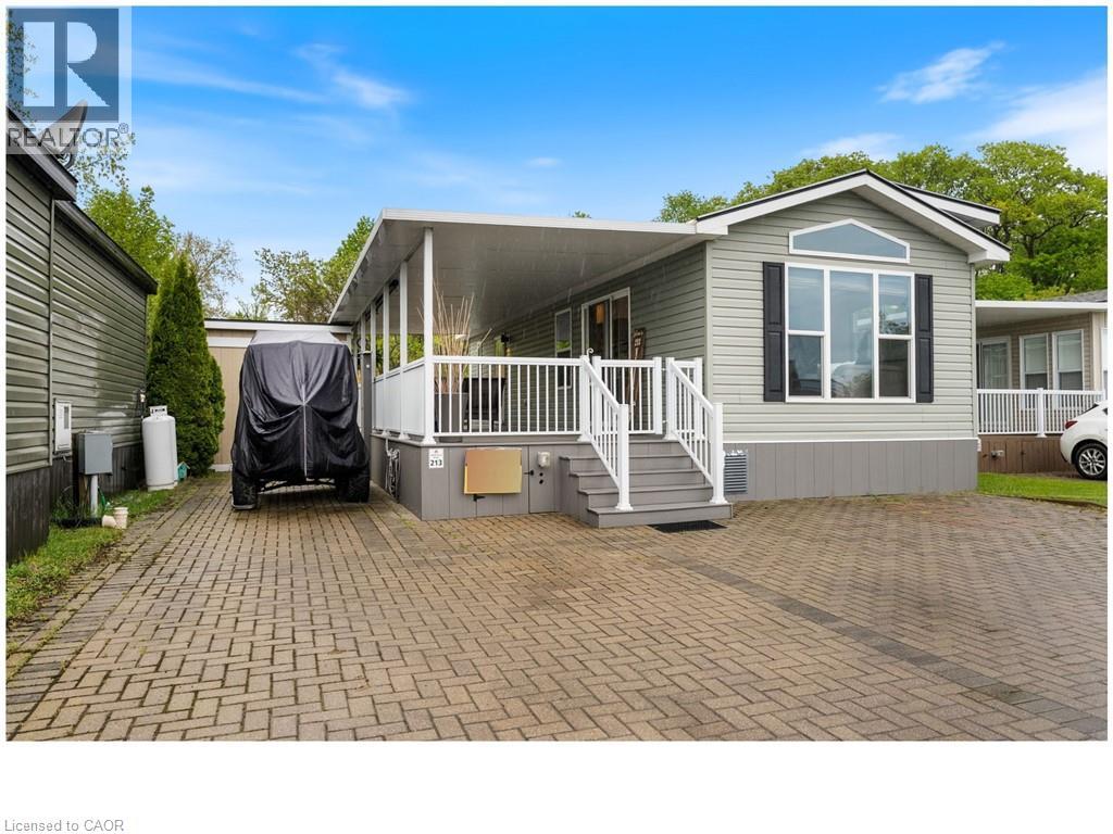 490 EMPIRE Road Unit# 213, Sherkston, Ontario
