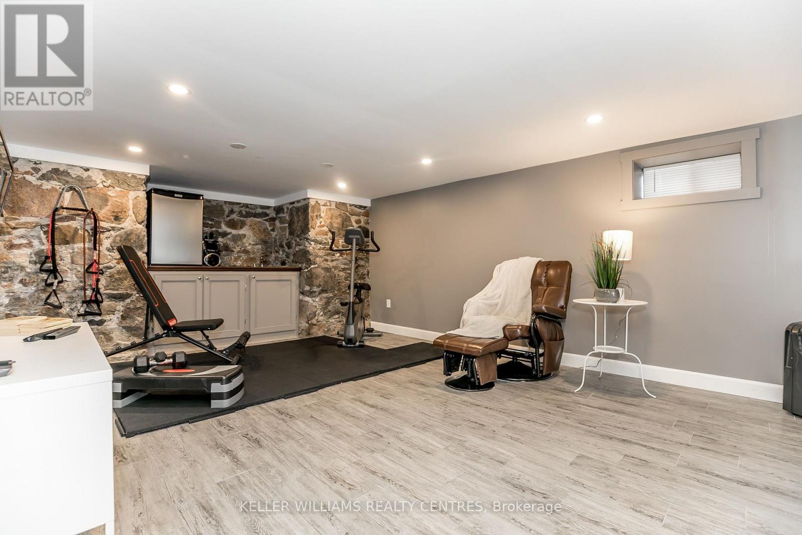 329 Park Avenue, Newmarket, Ontario  L3Y 1V4 - Photo 29 - N12422206