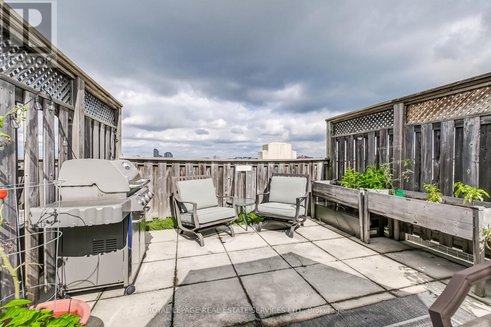 126 - 1001 Roselawn Avenue, Toronto, Ontario  M6B 4M4 - Photo 25 - W12433158