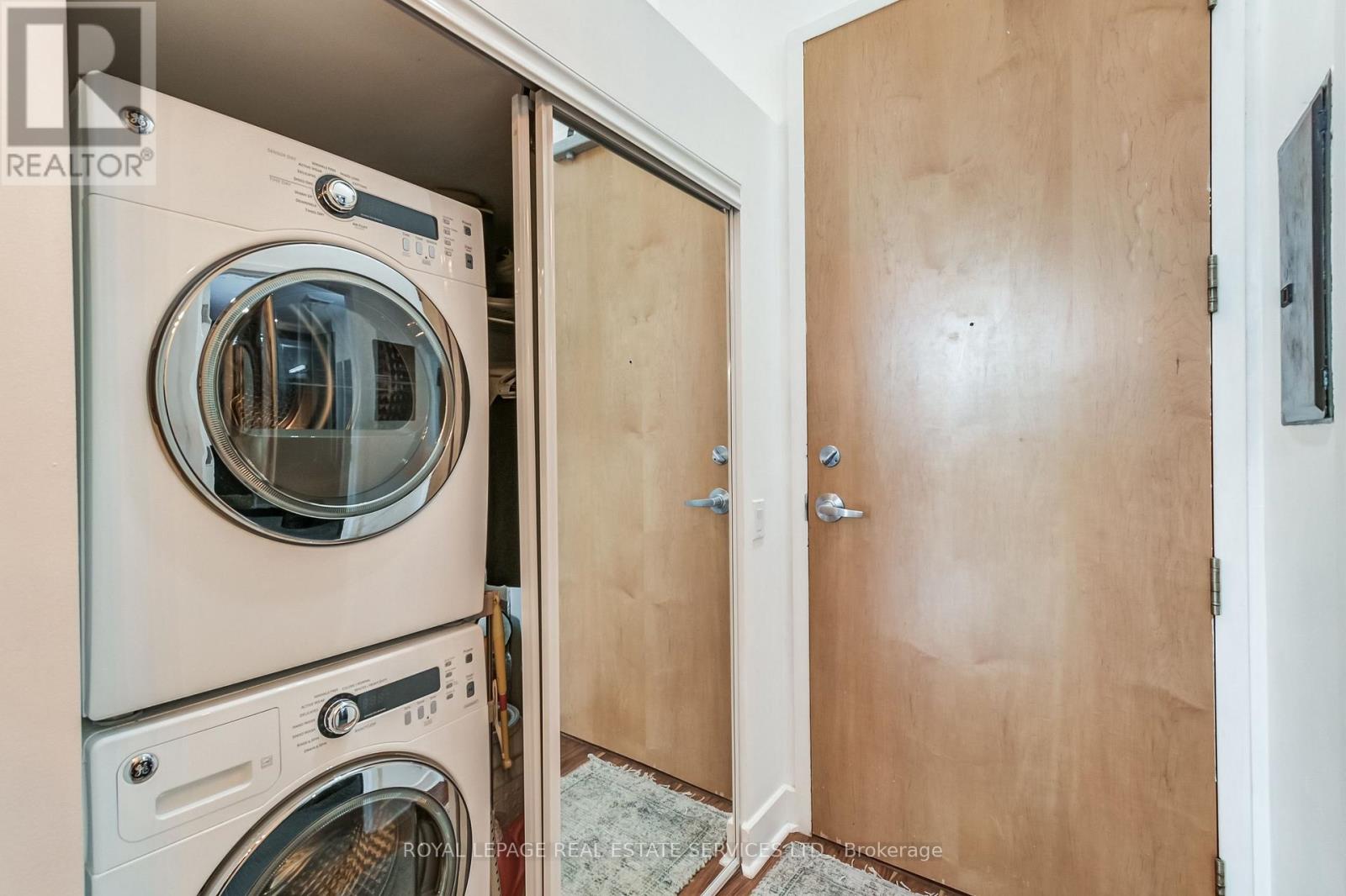 126 - 1001 Roselawn Avenue, Toronto, Ontario  M6B 4M4 - Photo 24 - W12433158