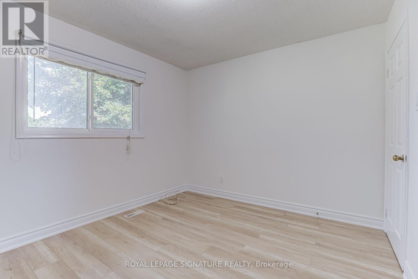 65 Bedle Avenue, Toronto, Ontario  M2H 1K7 - Photo 18 - C12433723