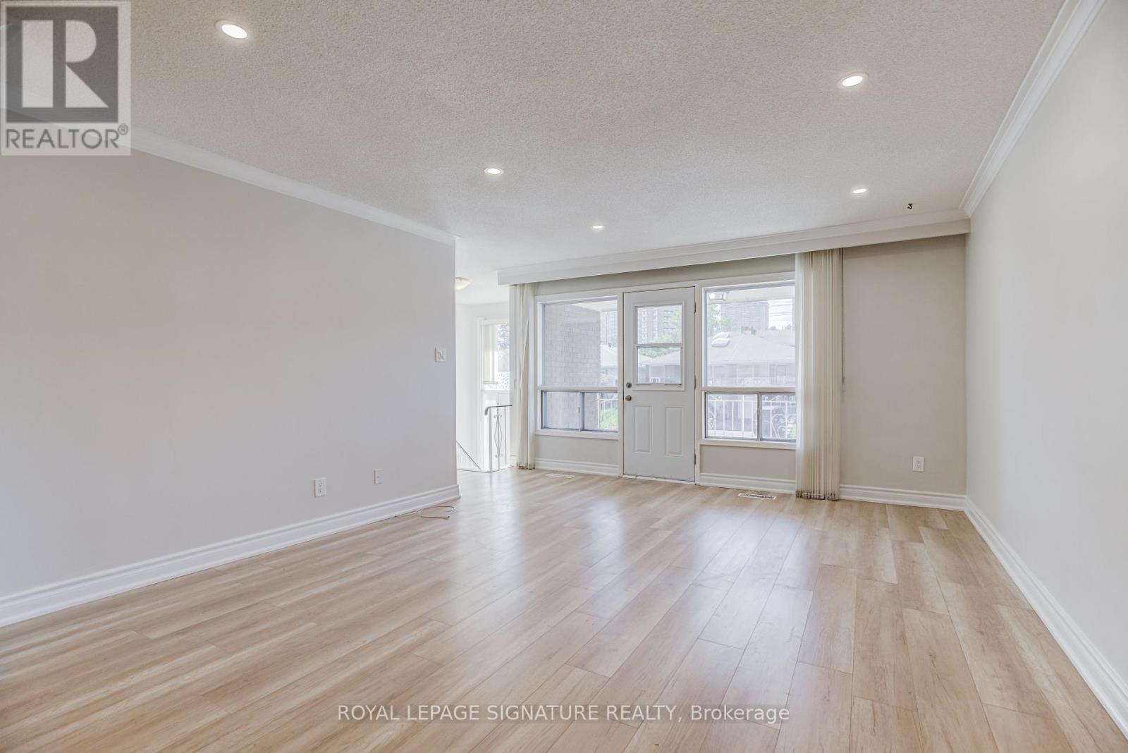 65 Bedle Avenue, Toronto, Ontario  M2H 1K7 - Photo 7 - C12433723