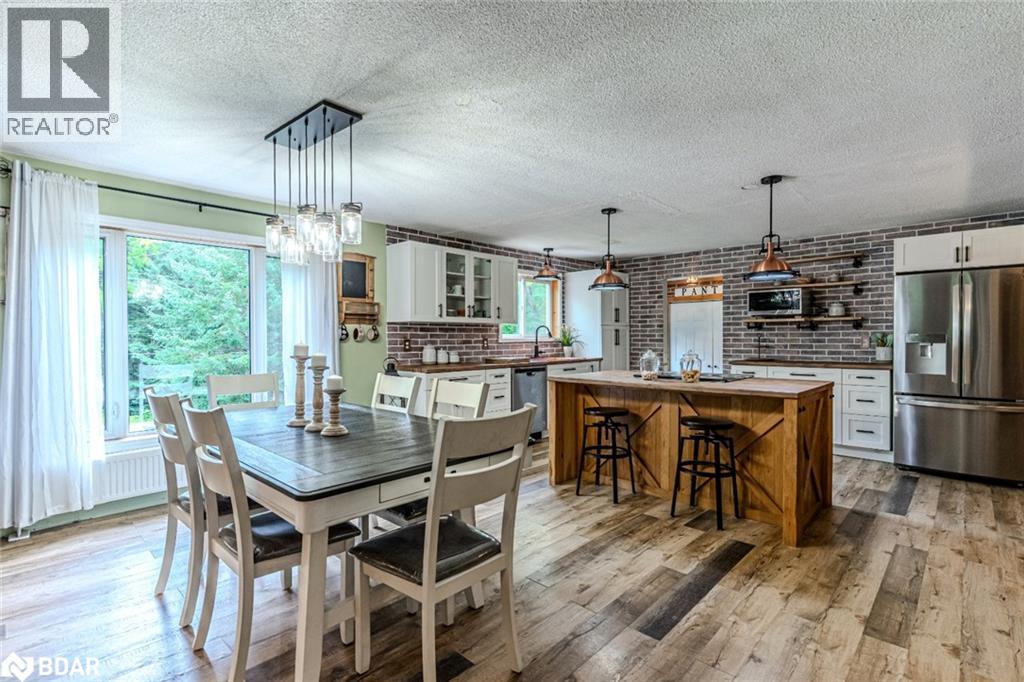 1450 Beiers Road, Gravenhurst, Ontario  P0E 1G0 - Photo 2 - 40774728