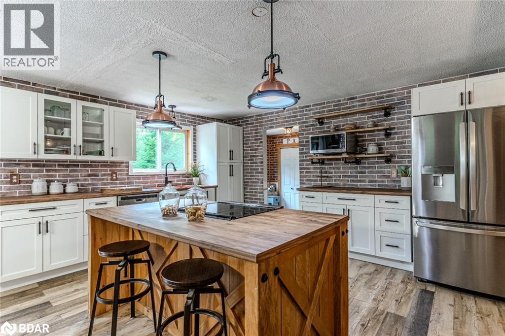 1450 Beiers Road, Gravenhurst, Ontario  P0E 1G0 - Photo 3 - 40774728