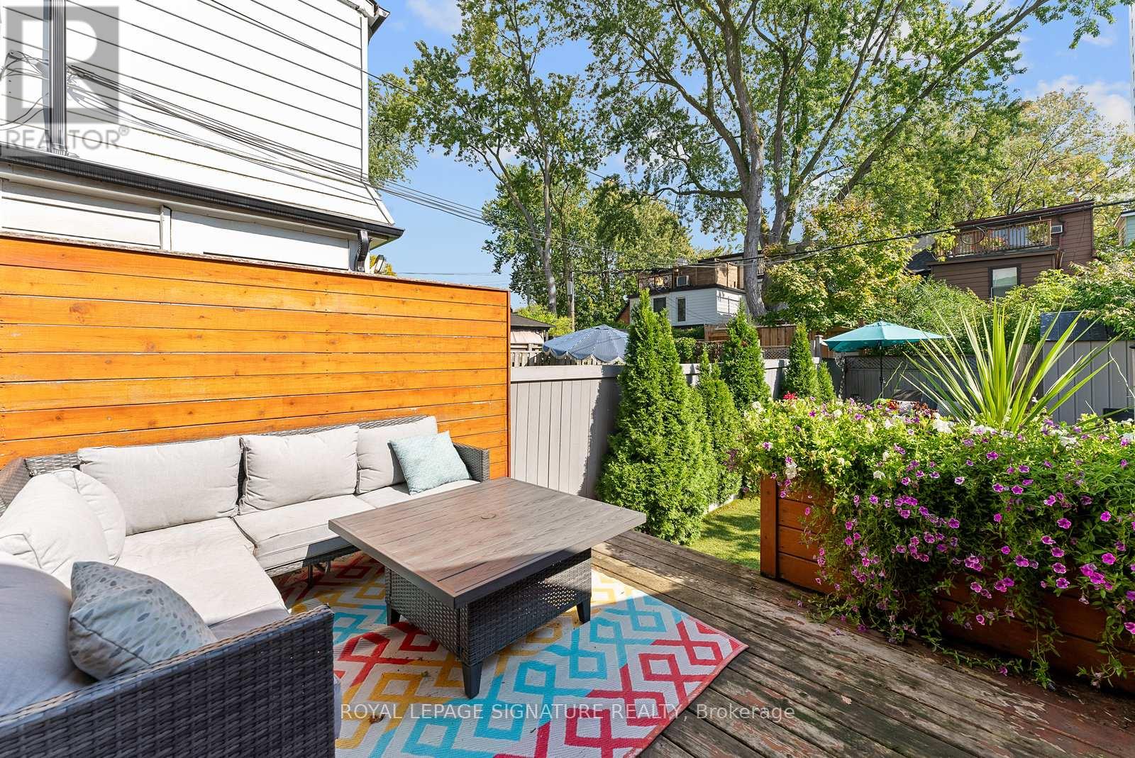 65 West Avenue, Toronto, Ontario  M4M 2L7 - Photo 11 - E12433728