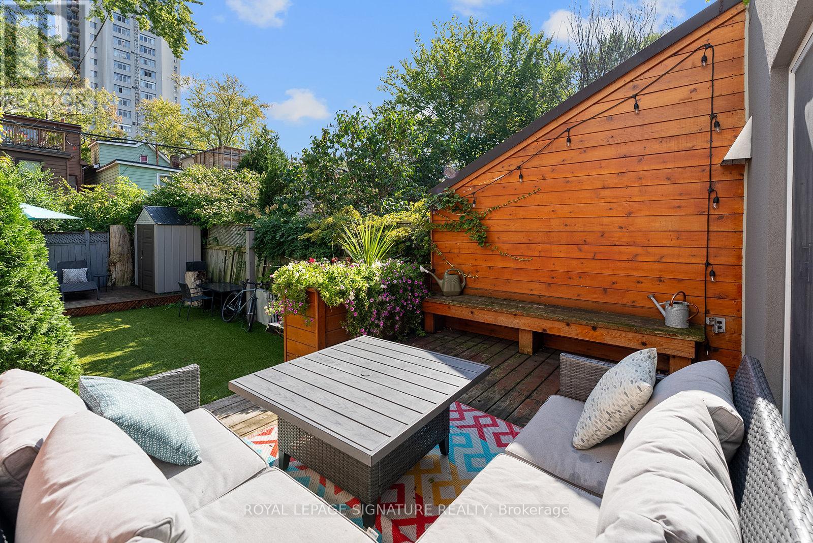 65 West Avenue, Toronto, Ontario  M4M 2L7 - Photo 12 - E12433728