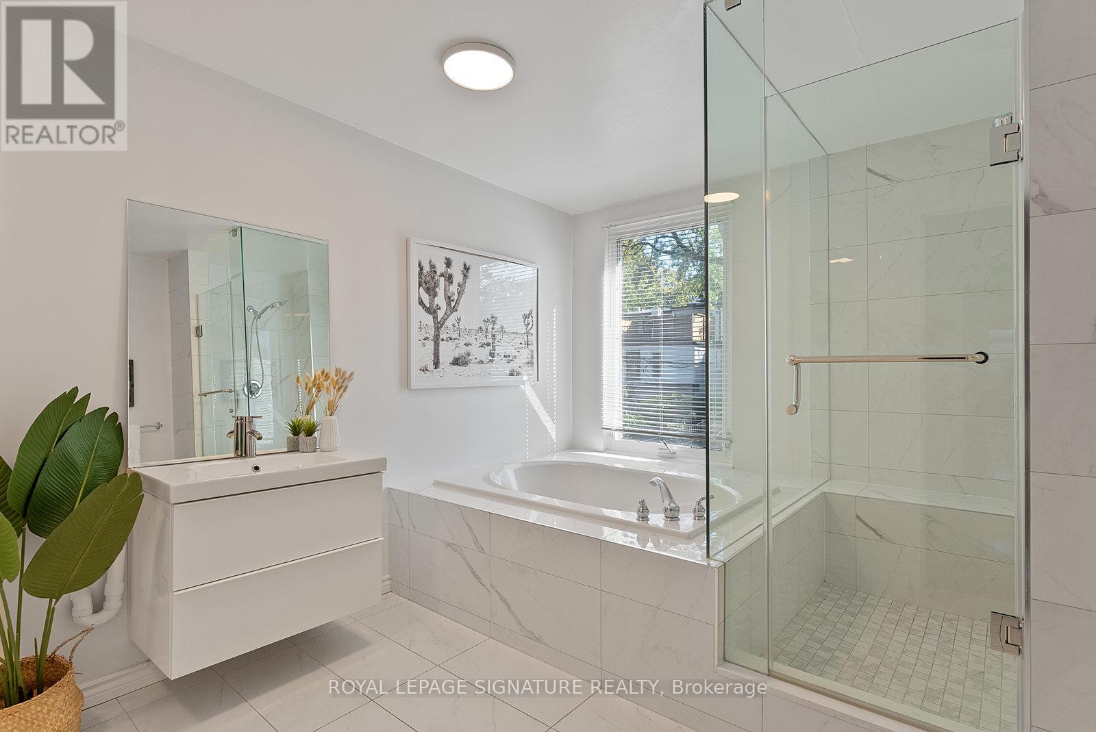 65 West Avenue, Toronto, Ontario  M4M 2L7 - Photo 19 - E12433728