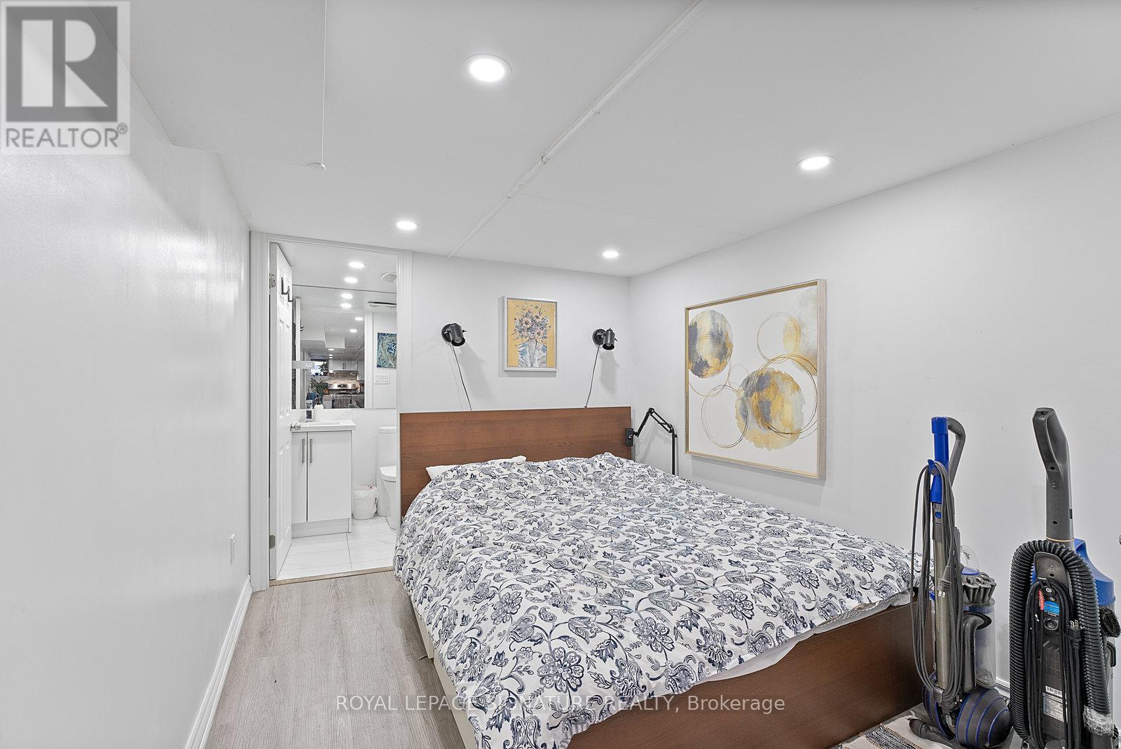 65 West Avenue, Toronto, Ontario  M4M 2L7 - Photo 23 - E12433728