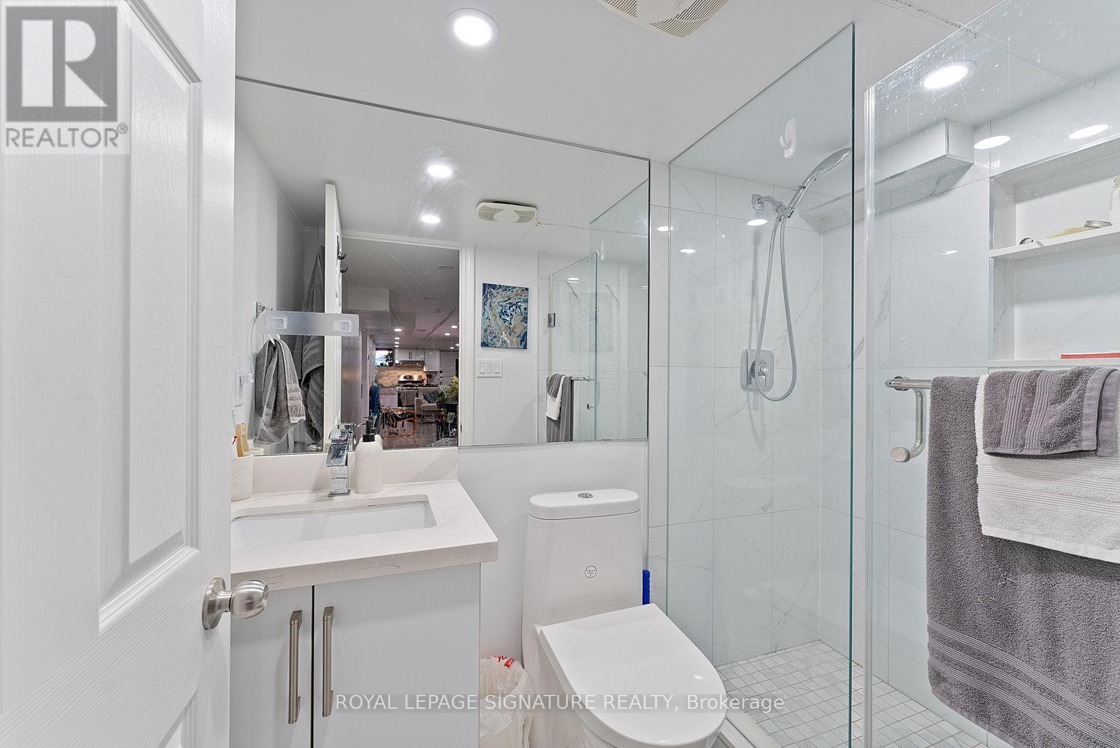 65 West Avenue, Toronto, Ontario  M4M 2L7 - Photo 24 - E12433728