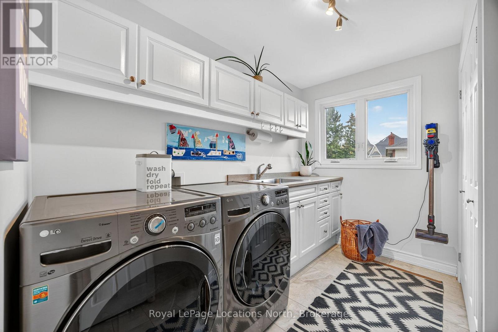 8 Burnside Court, Collingwood, Ontario  L9Y 4R7 - Photo 36 - S12423498