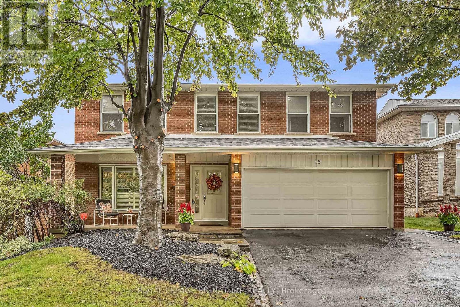 18 MISTFLOWER ROAD, Toronto, Ontario