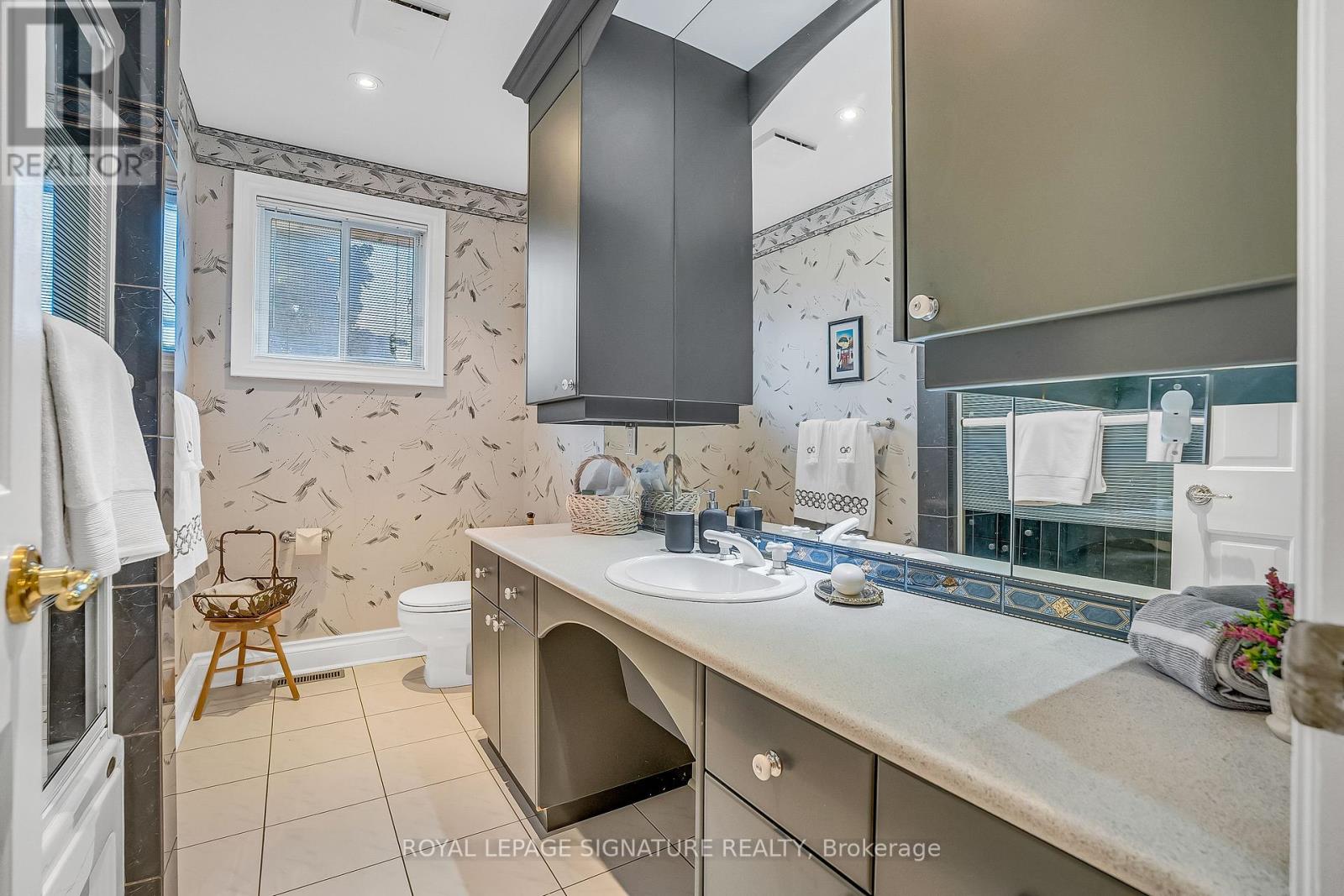 18 Mistflower Road, Toronto, Ontario  M2H 3G9 - Photo 33 - C12431472