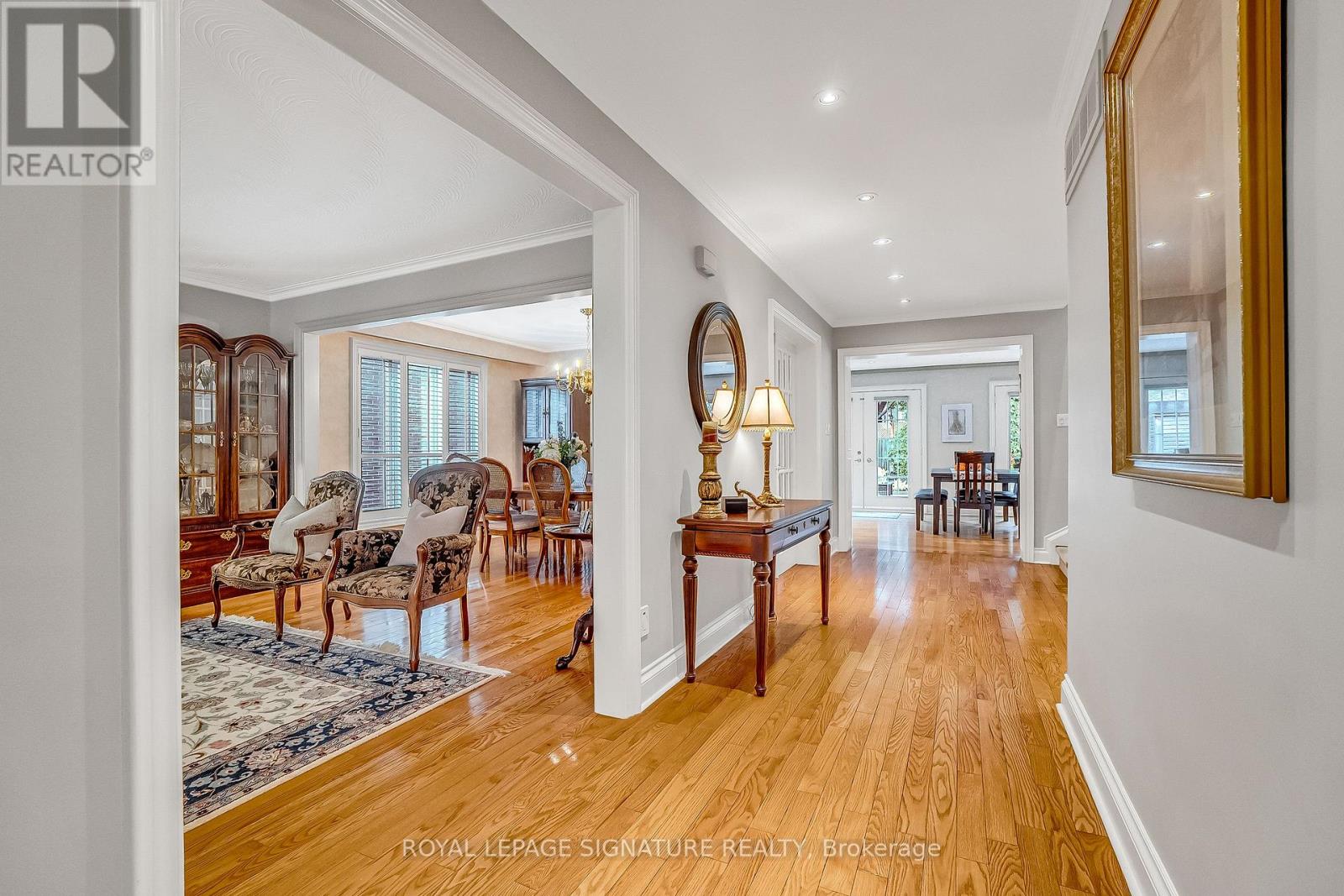 18 Mistflower Road, Toronto, Ontario  M2H 3G9 - Photo 4 - C12431472