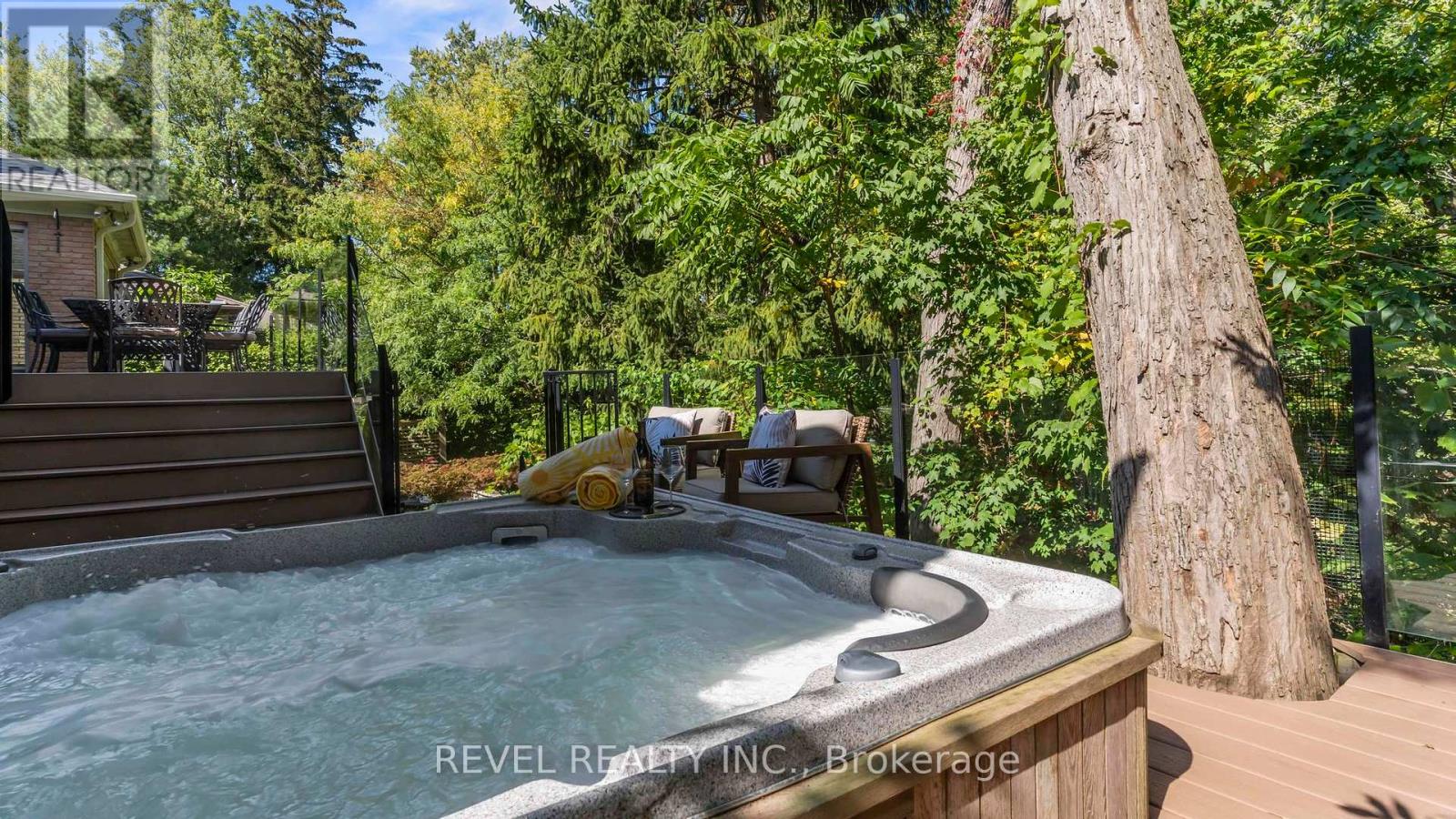 76 Tallwood Circle, London North, Ontario  N5X 2S1 - Photo 43 - X12433738