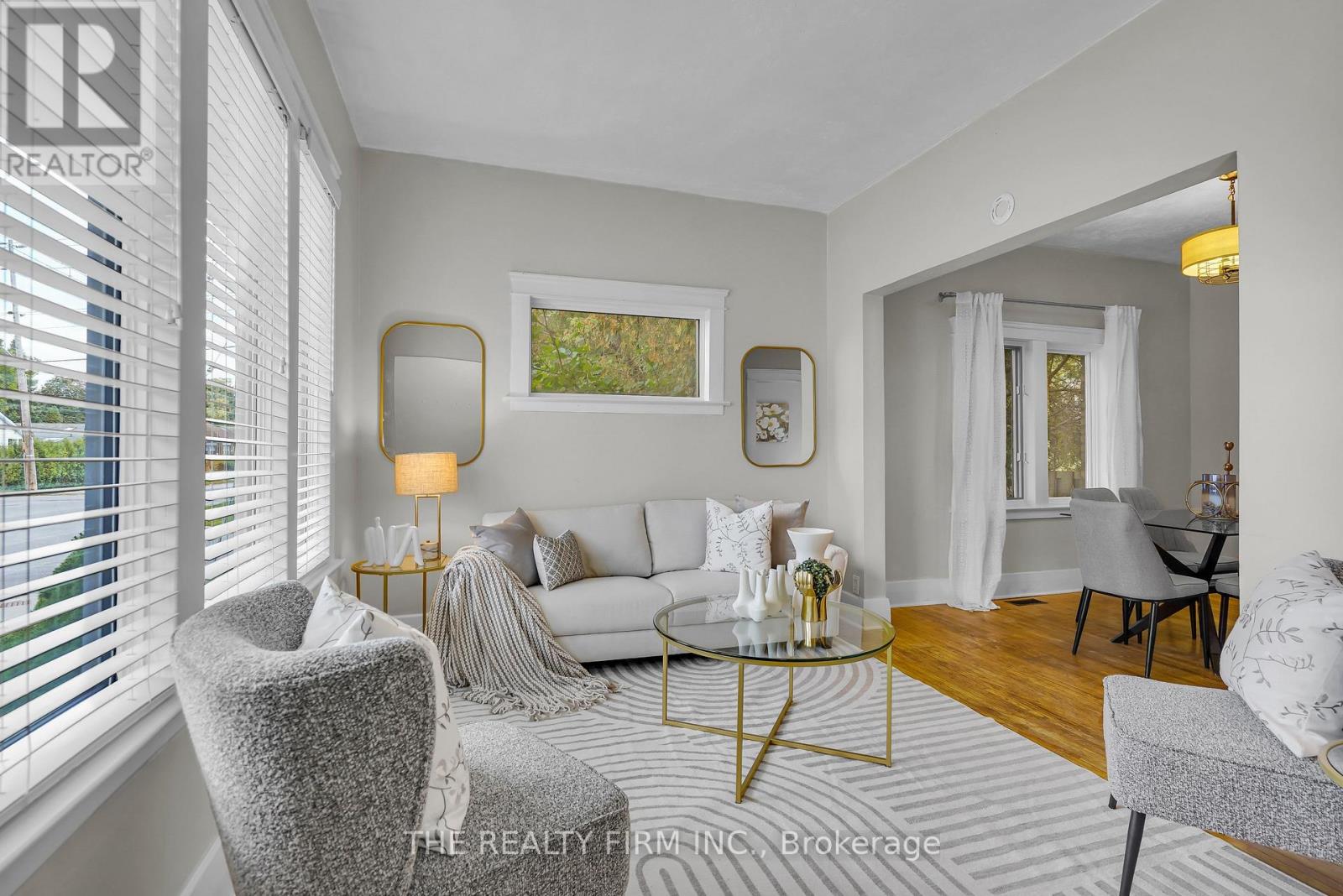 230 Edinburgh Street, London North, Ontario  N6H 1M3 - Photo 3 - X12433746