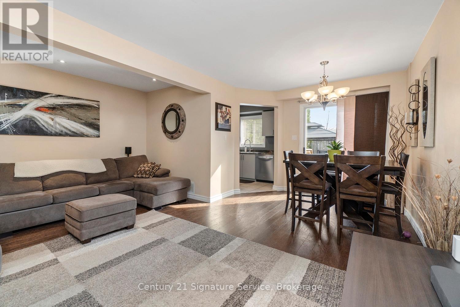 5140 Lampman Avenue, Burlington (Uptown), Ontario  L7L 6K1 - Photo 7 - W12433713