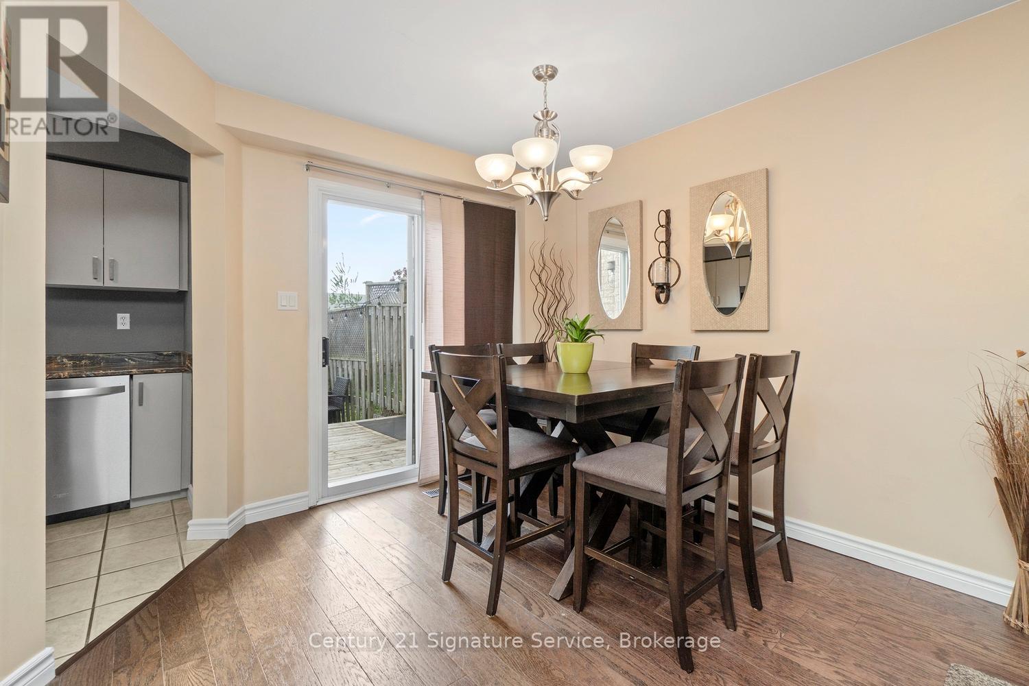5140 Lampman Avenue, Burlington (Uptown), Ontario  L7L 6K1 - Photo 8 - W12433713