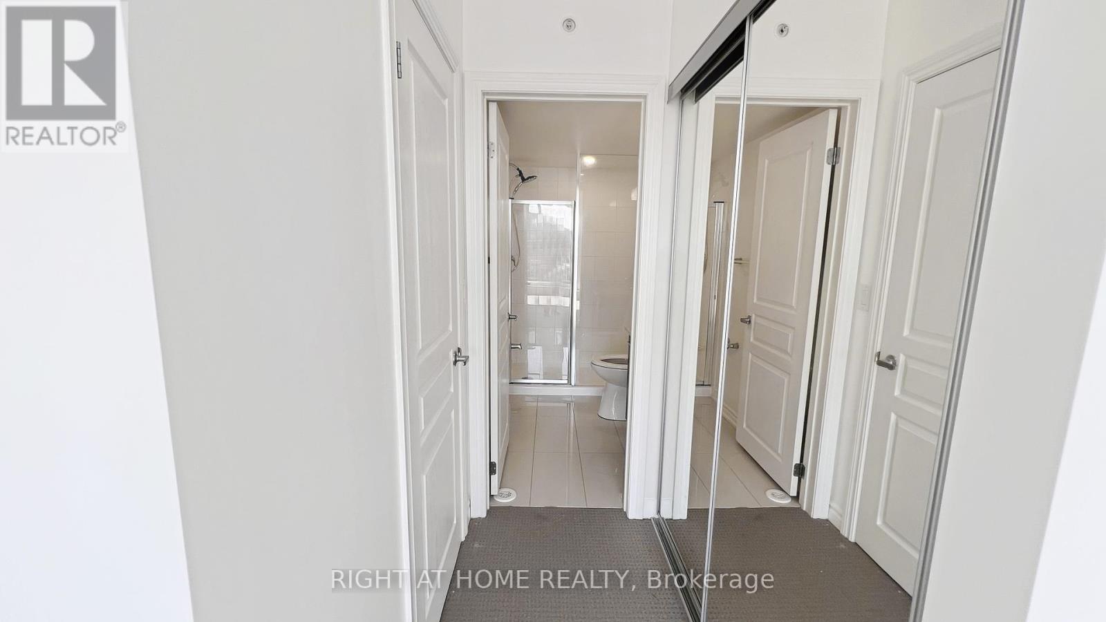 26 - 115 Long Branch Avenue, Toronto, Ontario  M8W 0A9 - Photo 5 - W12433718