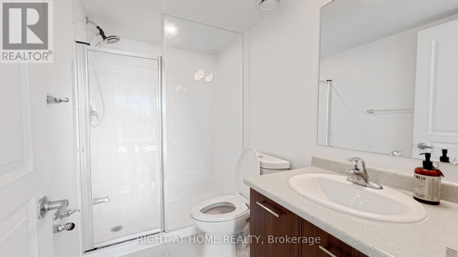 26 - 115 Long Branch Avenue, Toronto, Ontario  M8W 0A9 - Photo 7 - W12433718