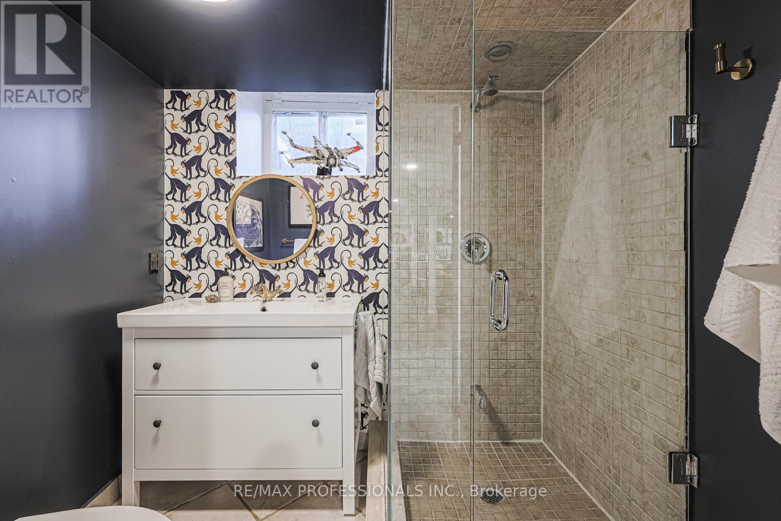 18 Constance Street, Toronto, Ontario  M6R 1S4 - Photo 35 - W12433719