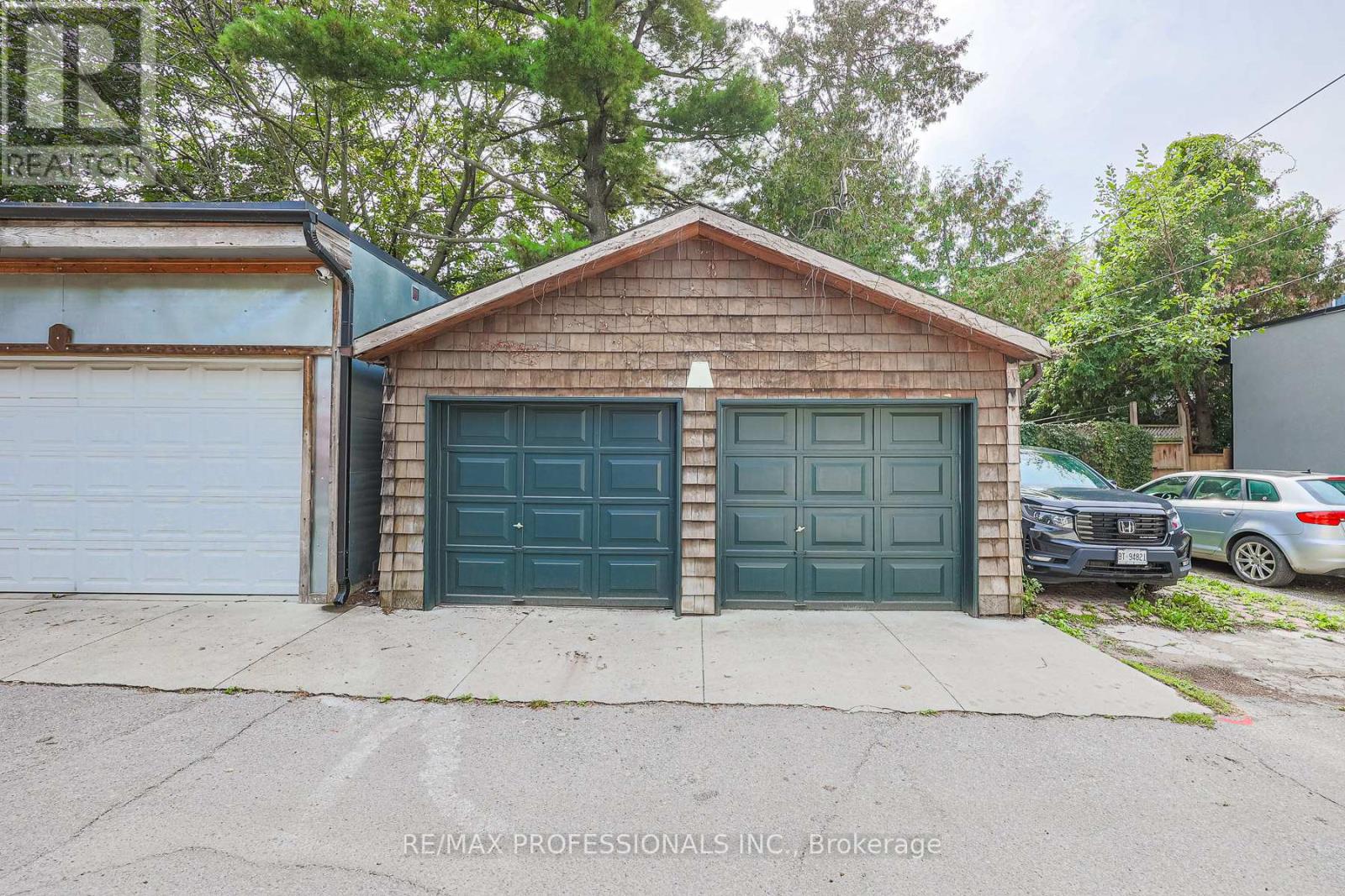 18 Constance Street, Toronto, Ontario  M6R 1S4 - Photo 40 - W12433719