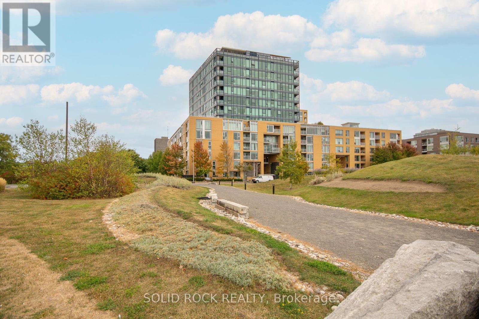 210 - 200 LETT STREET, Ottawa, Ontario