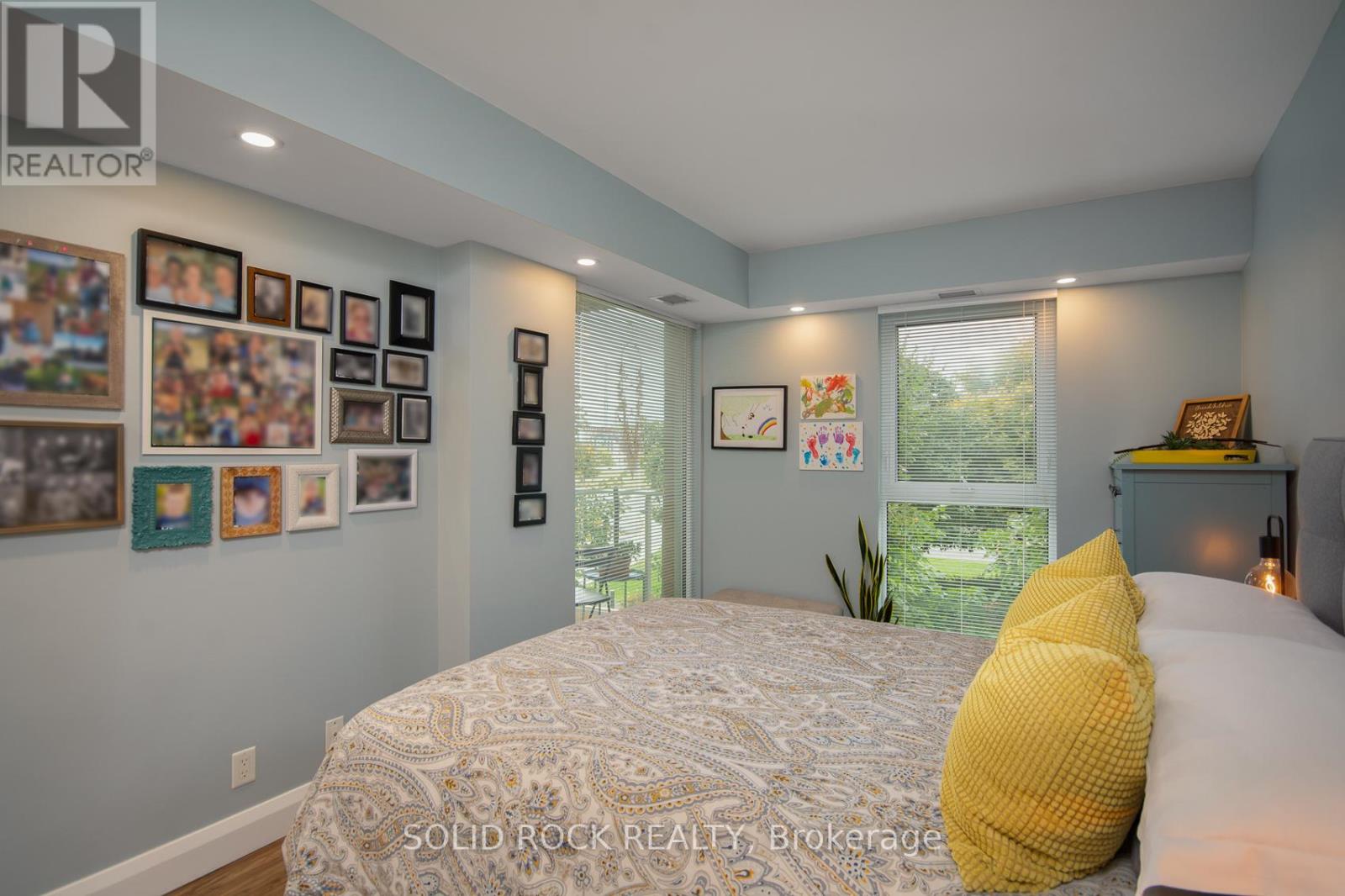 210 - 200 Lett Street, Ottawa, Ontario  K1R 0A7 - Photo 25 - X12433775