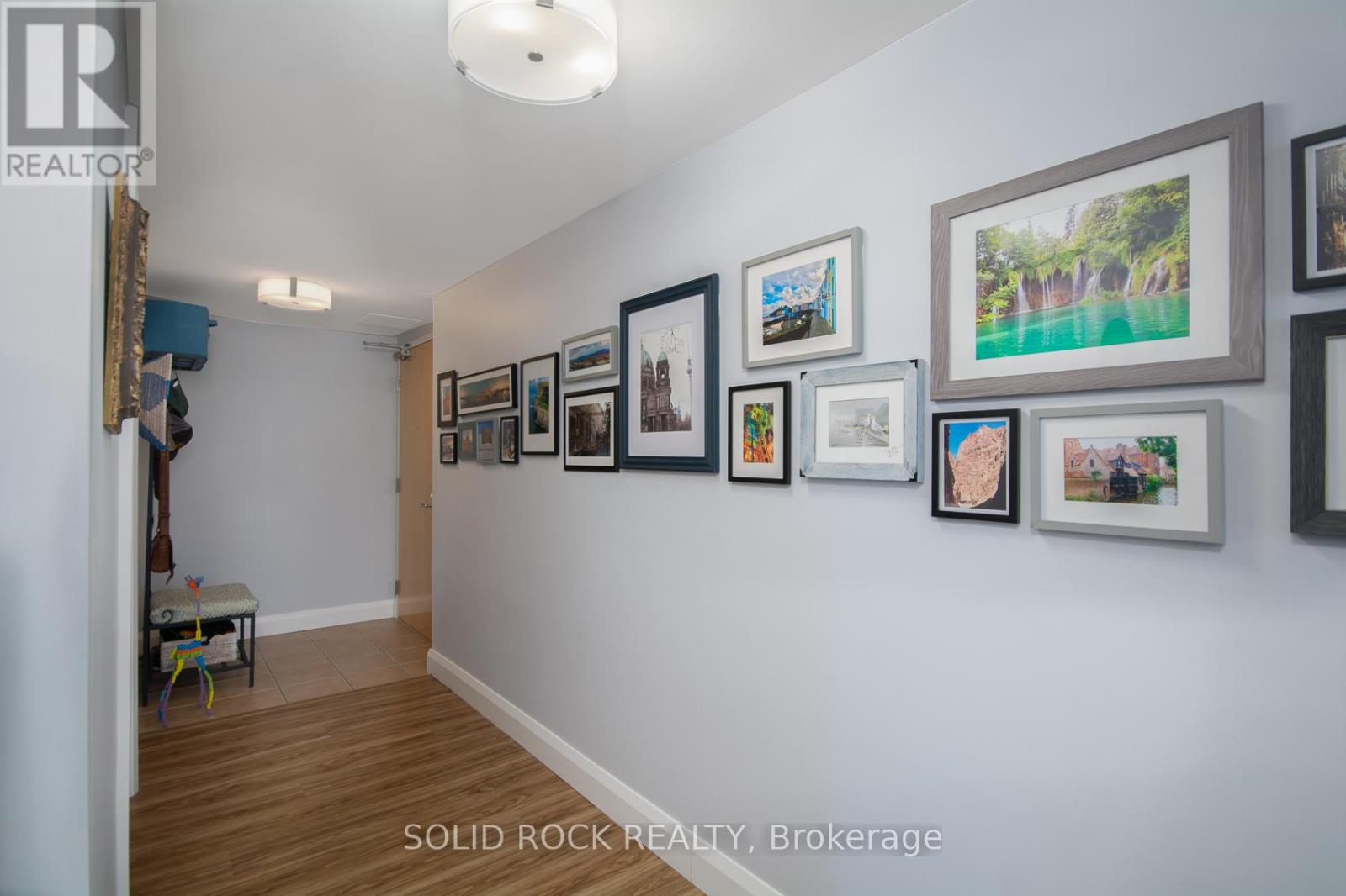 210 - 200 Lett Street, Ottawa, Ontario  K1R 0A7 - Photo 7 - X12433775