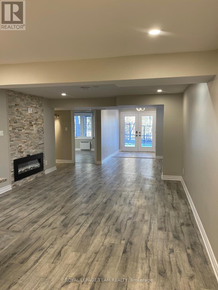 631 Eagle Crest Heights, Ottawa, Ontario  K2S 1G1 - Photo 2 - X12433781