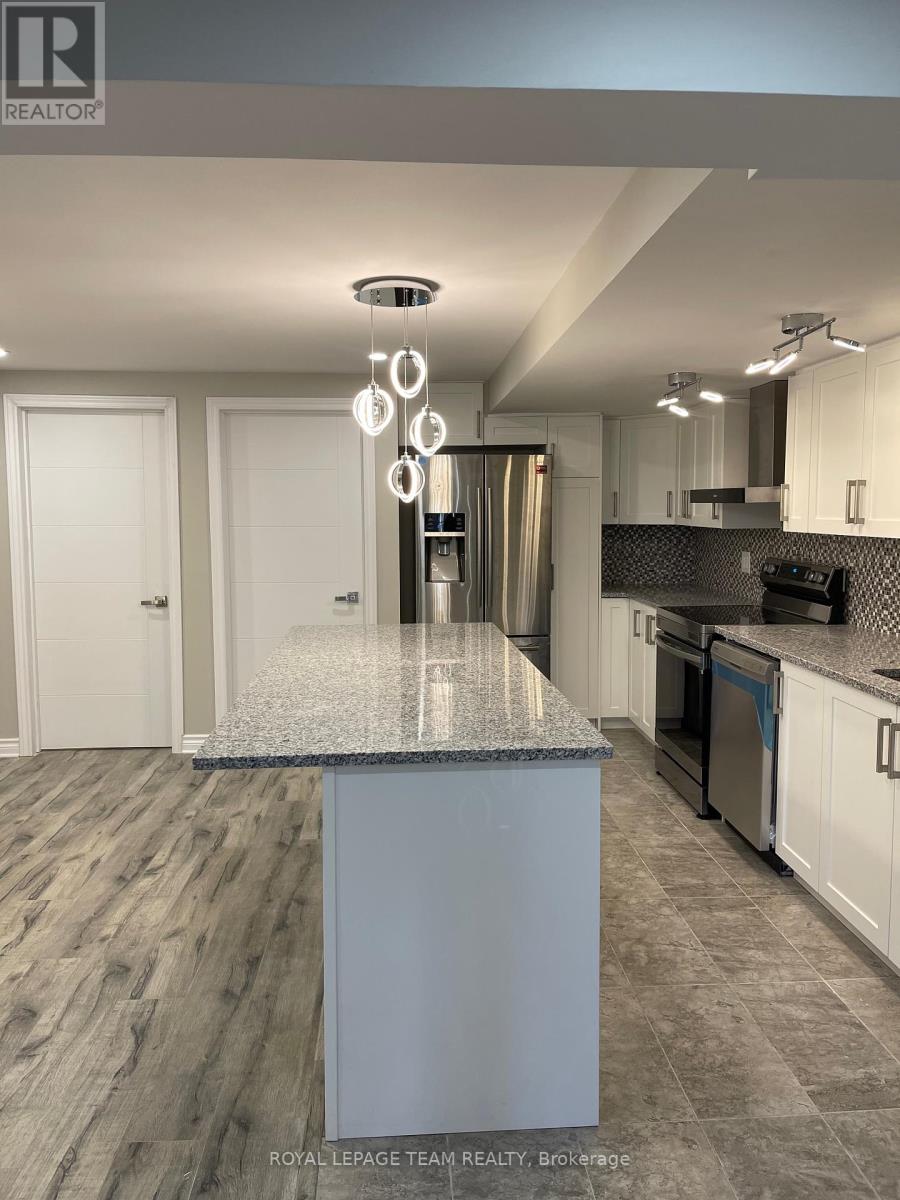 631 Eagle Crest Heights, Ottawa, Ontario  K2S 1G1 - Photo 5 - X12433781