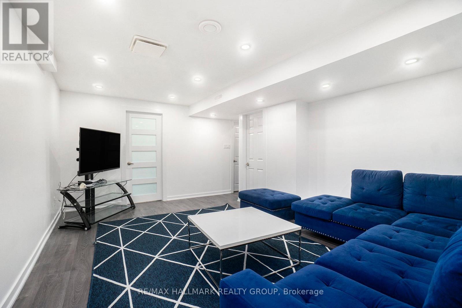 32 - 3017 Victoria Heights Crescent, Ottawa, Ontario  K1T 3M8 - Photo 27 - X12433787